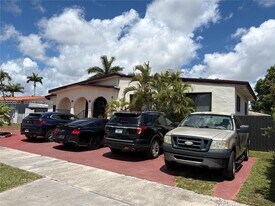 8581 SW 29th St in Miami, FL - Building Photo