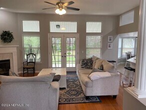 1409 Gibralter Ln in Orange Park, FL - Building Photo - Building Photo