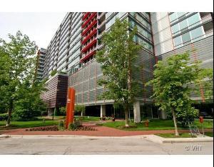 800 Elgin Rd in Evanston, IL - Building Photo