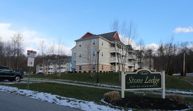 Stone Ledge Apartments 55+ Senior Community in Hyde Park, NY - Building Photo - Building Photo