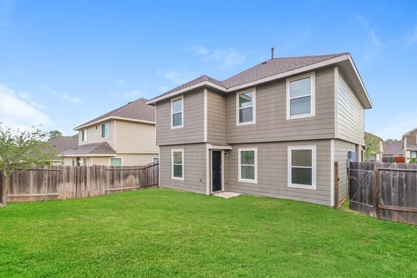 2907 Karin Crst Ln in Conroe, TX - Building Photo