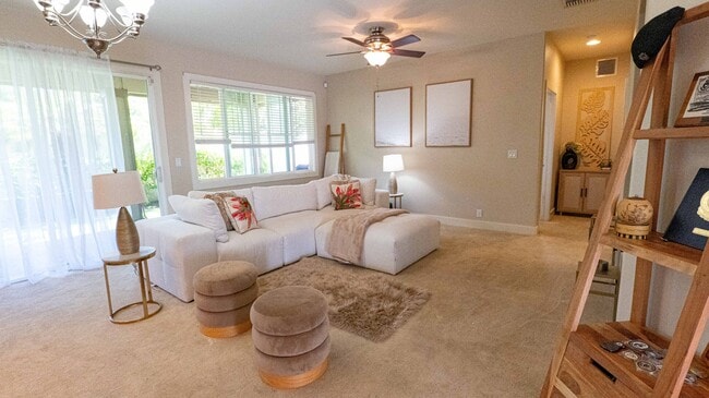 91-220-220 Kuanoo Pl