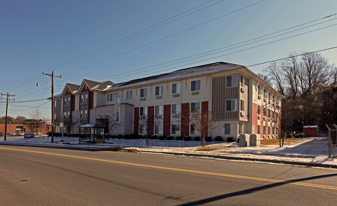 McCreesh Place in Charlotte, NC - Building Photo