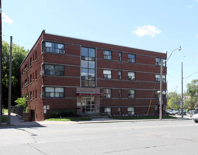 Oxton Court in Toronto, ON - Building Photo - Building Photo