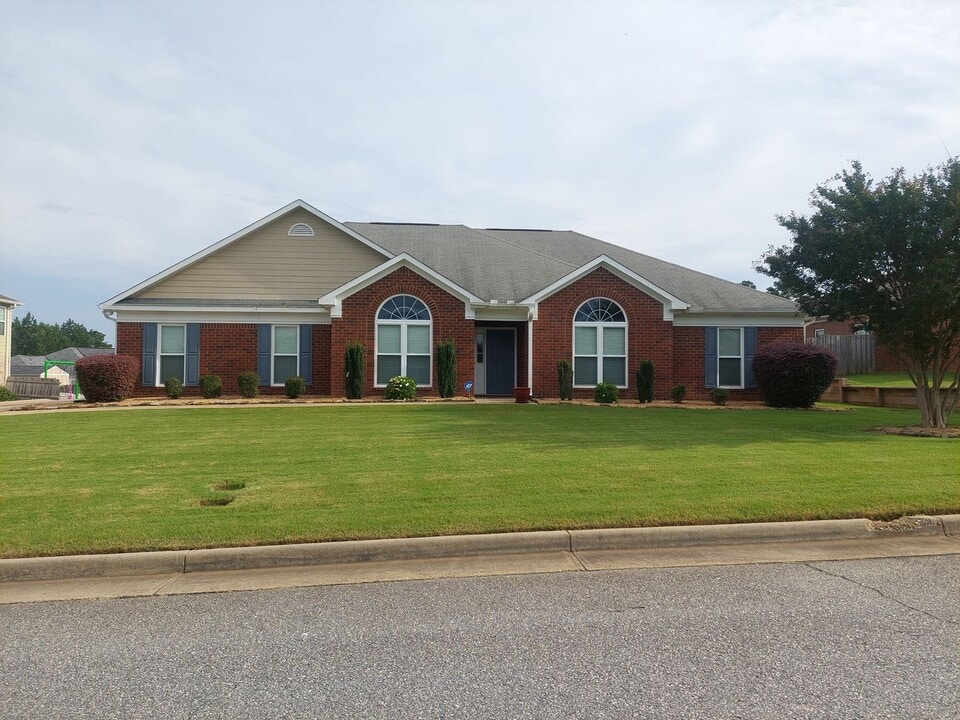 8981 Orchard Valley Ln in Columbus, GA - Foto de edificio