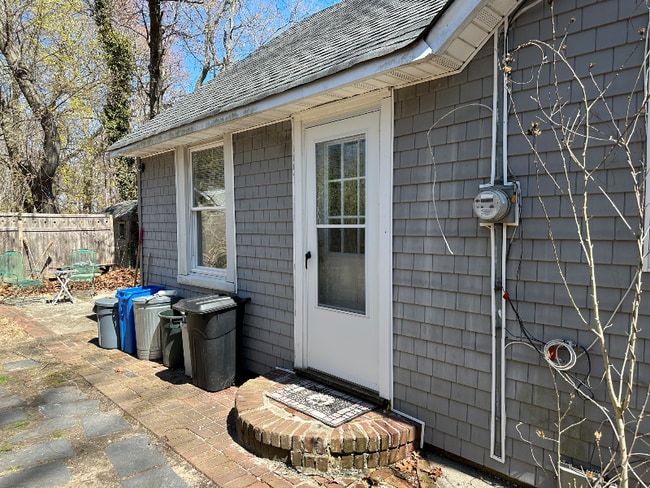 51 BELLEROSE Rd in Sound Beach, NY - Building Photo - Building Photo