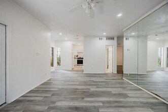 412 Pebble Way in Arlington, TX - Building Photo - Building Photo