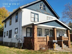 1302 W 5th St in Lorain, OH - Building Photo
