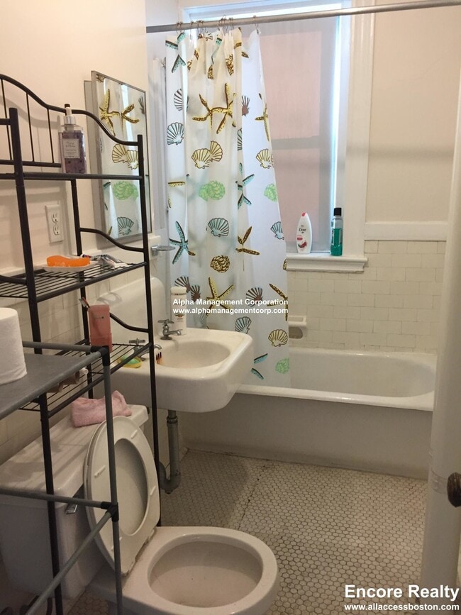 property at 17-19-19 Washington St S