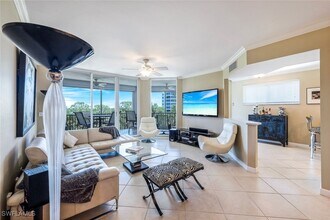 325 Dunes Blvd in Naples, FL - Building Photo - Building Photo