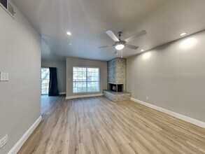 2986 Buttonwood Dr in Carrollton, TX - Building Photo - Building Photo