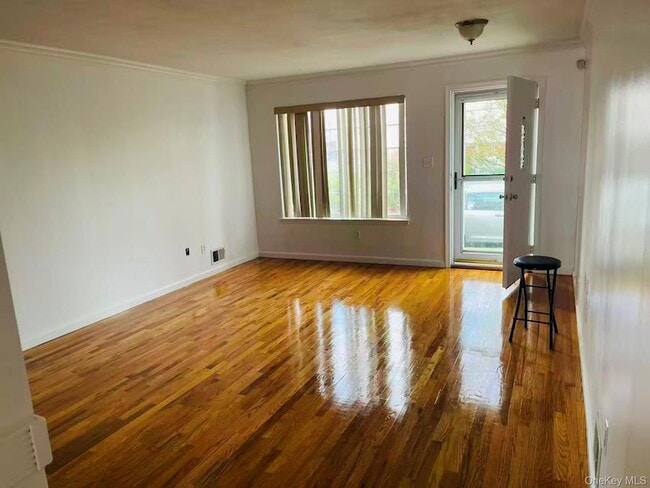 31 Beresford Ave in Staten Island, NY - Building Photo - Building Photo