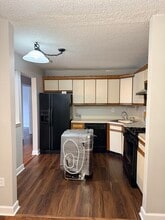 32 Holly Ct in Trenton, NJ - Building Photo - Building Photo