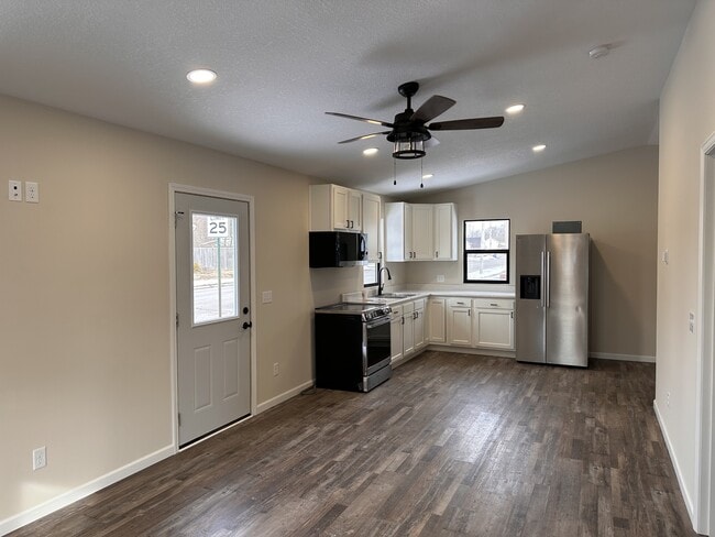 406 E Sycamore St in Van Wert, OH - Building Photo - Building Photo