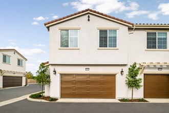 Tricon Elk Grove in Elk Grove, CA - Building Photo - Building Photo