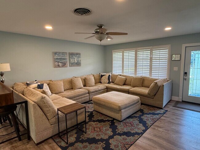 655 Kingfish Pl in North Palm Beach, FL - Building Photo - Building Photo