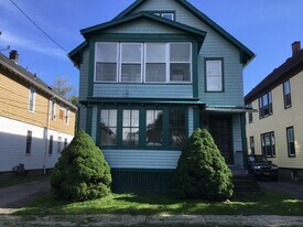 1023 Downer Ave, Unit 1st in Utica, NY - Building Photo