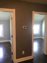 223 E Chambers St in Milwaukee, WI - Building Photo
