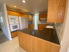 1153 NW Knoxville Blvd in Bend, OR - Building Photo - Building Photo