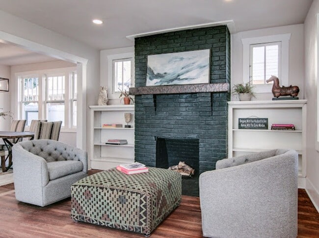 property at 2301 Pecan St