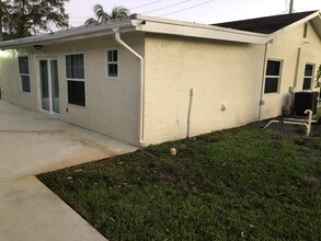 4801 Orlando Ave in West Palm Beach, FL - Building Photo - Building Photo