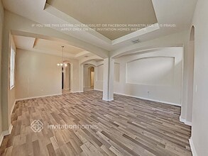 17421 New Cross Cir in Fish Hawk, FL - Foto de edificio - Building Photo