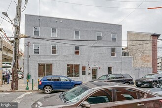 1070-1072 N Front St in Philadelphia, PA - Building Photo - Building Photo