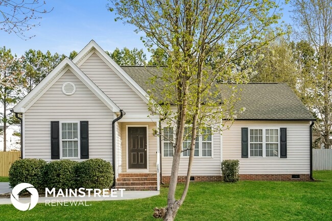 property at 160 Cedarhurst Ln