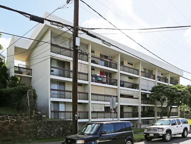 Lusitana Gardens in Honolulu, HI - Building Photo - Building Photo