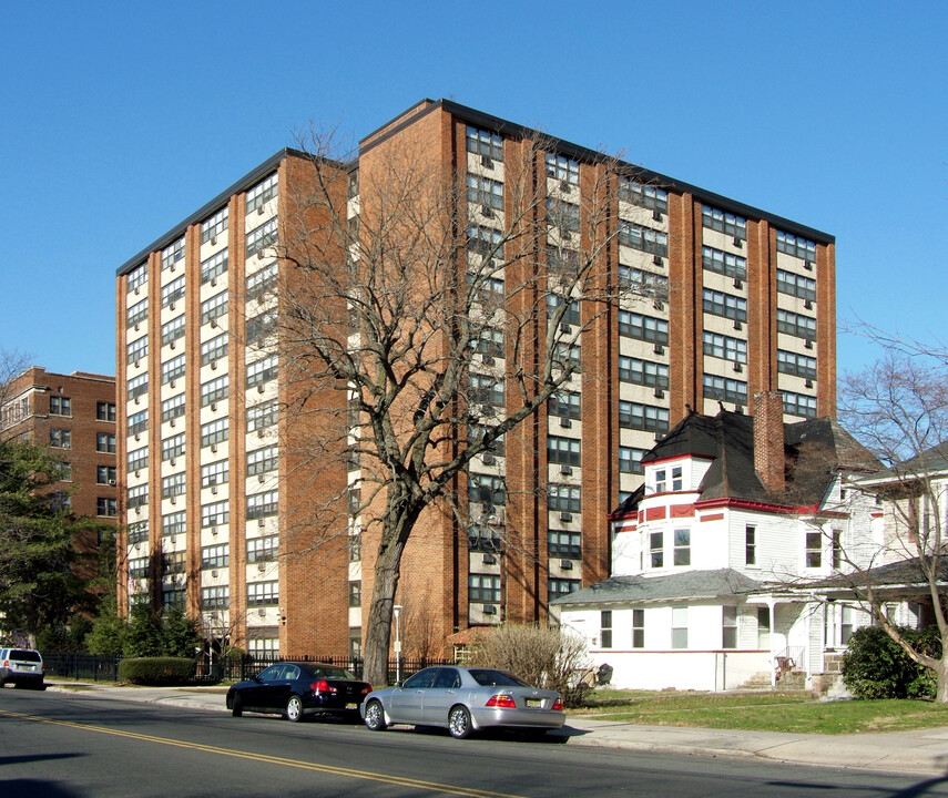 French Towers in Trenton, NJ - Building Photo