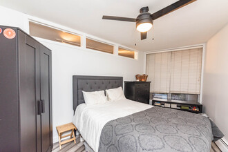 1750 N Wells St, Unit 106 in Chicago, IL - Building Photo - Building Photo