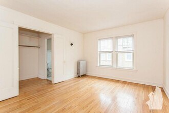 2108 W Ainslie St in Chicago, IL - Building Photo - Building Photo