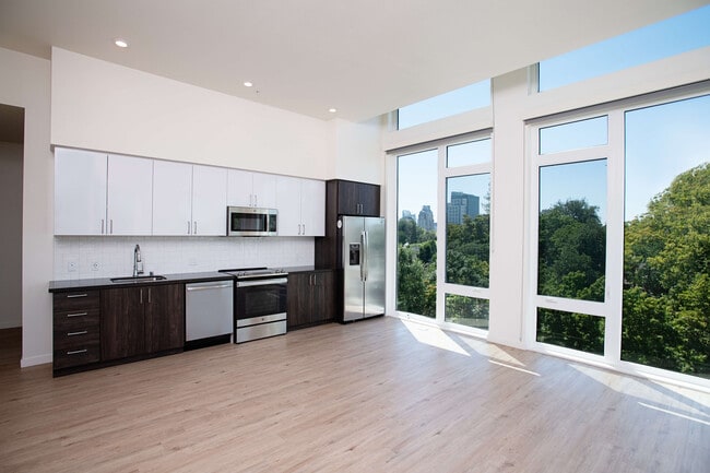 Eleanor H16 Apartments in Sacramento, CA - Building Photo - Building Photo