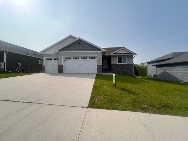 property at 3548 Bridgeview Dr SE