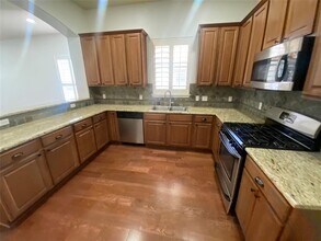 2210 Onion Creek Pkwy in Austin, TX - Building Photo - Building Photo