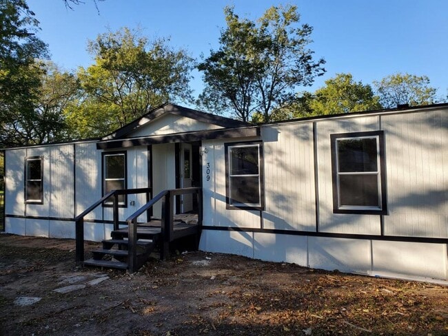 property at 309 W Gentry St