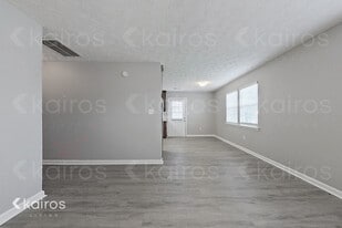 200 Deer Pkwy in Athens, GA - Building Photo