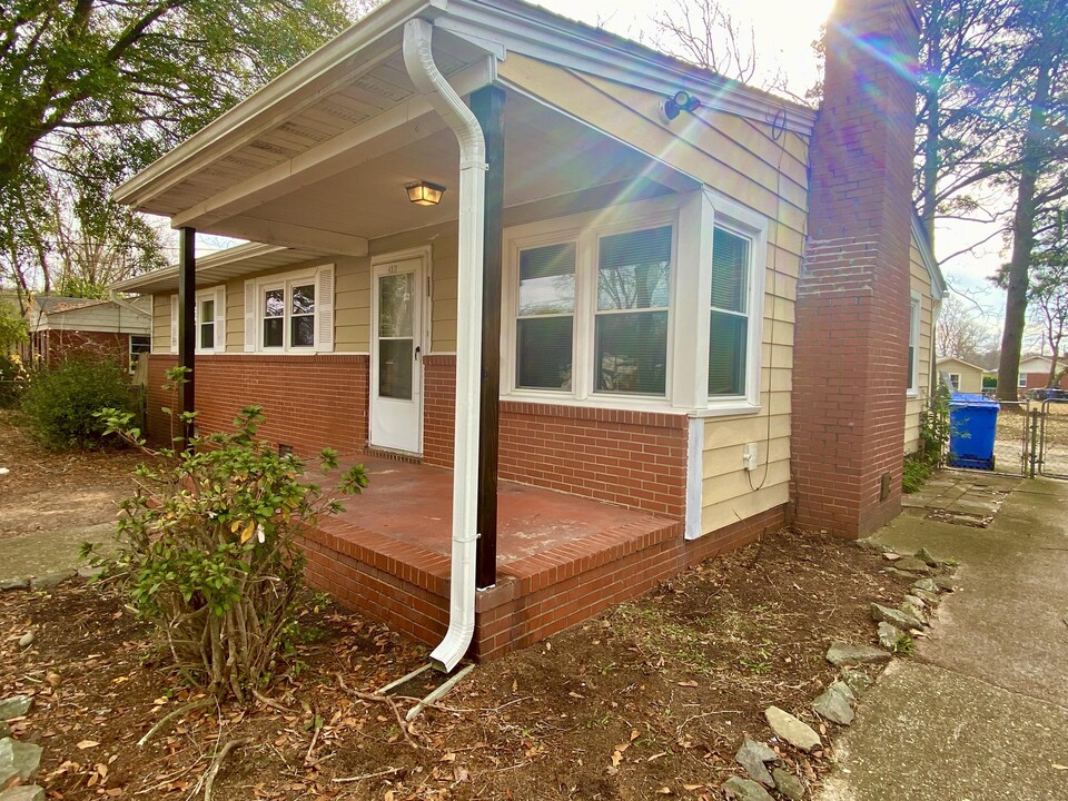 4911 Walnut Dr in Fayetteville, NC - Building Photo