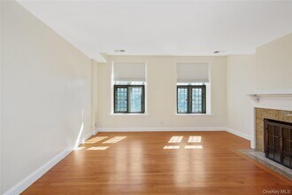 206 Chateau Rive in Peekskill, NY - Building Photo - Building Photo