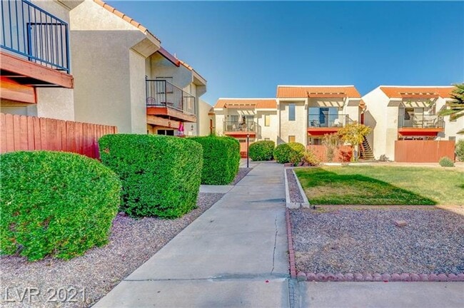 870 Avenue B in Boulder City, NV - Building Photo - Building Photo