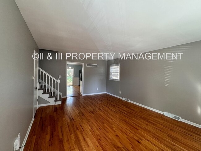 9508 Outlook Dr in Overland Park, KS - Building Photo - Building Photo