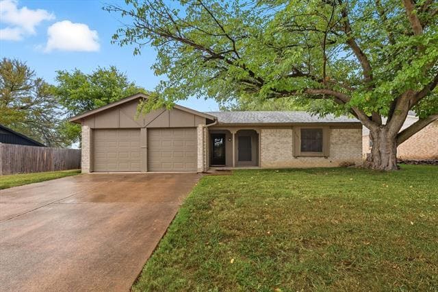 6105 Melody Ln