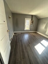 121 W Indiana Ave in Elkhart, IN - Building Photo - Building Photo