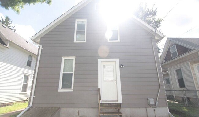 307 S Lincoln Ave in Davenport, IA - Building Photo - Building Photo