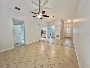 7469 Pond Cir in Spring Hill, FL - Building Photo - Building Photo