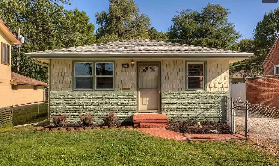 6714 Pacific St in Omaha, NE - Building Photo