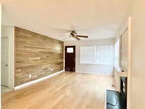 30 Markham Dr in Hampton, VA - Building Photo - Building Photo