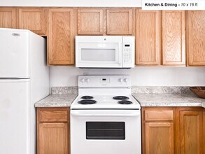 8367 S Reed St in Littleton, CO - Building Photo - Building Photo