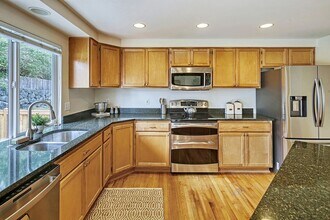 2230 Kennewick Pl NE in Renton, WA - Building Photo - Building Photo