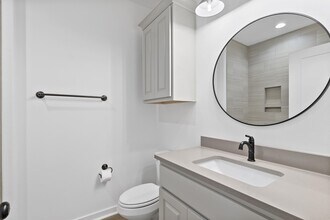 5036 Mooney Fls Dr in Bryan, TX - Building Photo - Building Photo